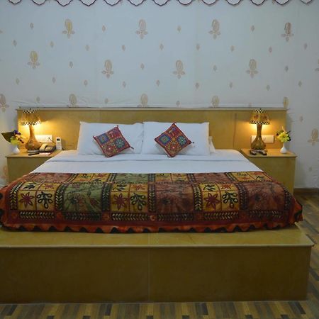 Chokhi Dhani - Desert Camp Resort Jaisalmer Ngoại thất bức ảnh